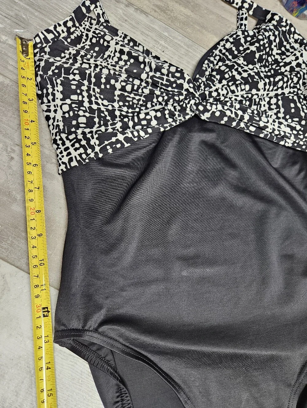 Miraclesuit Roswell Crosstown Traffic Underwire One Piece Swimsuit Size 14